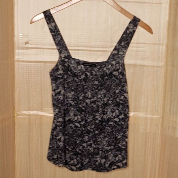 Banana Republic Womens Blue Grey Silky Sleeveless Flowy Watercolor Top Small - Picture 2 of 6